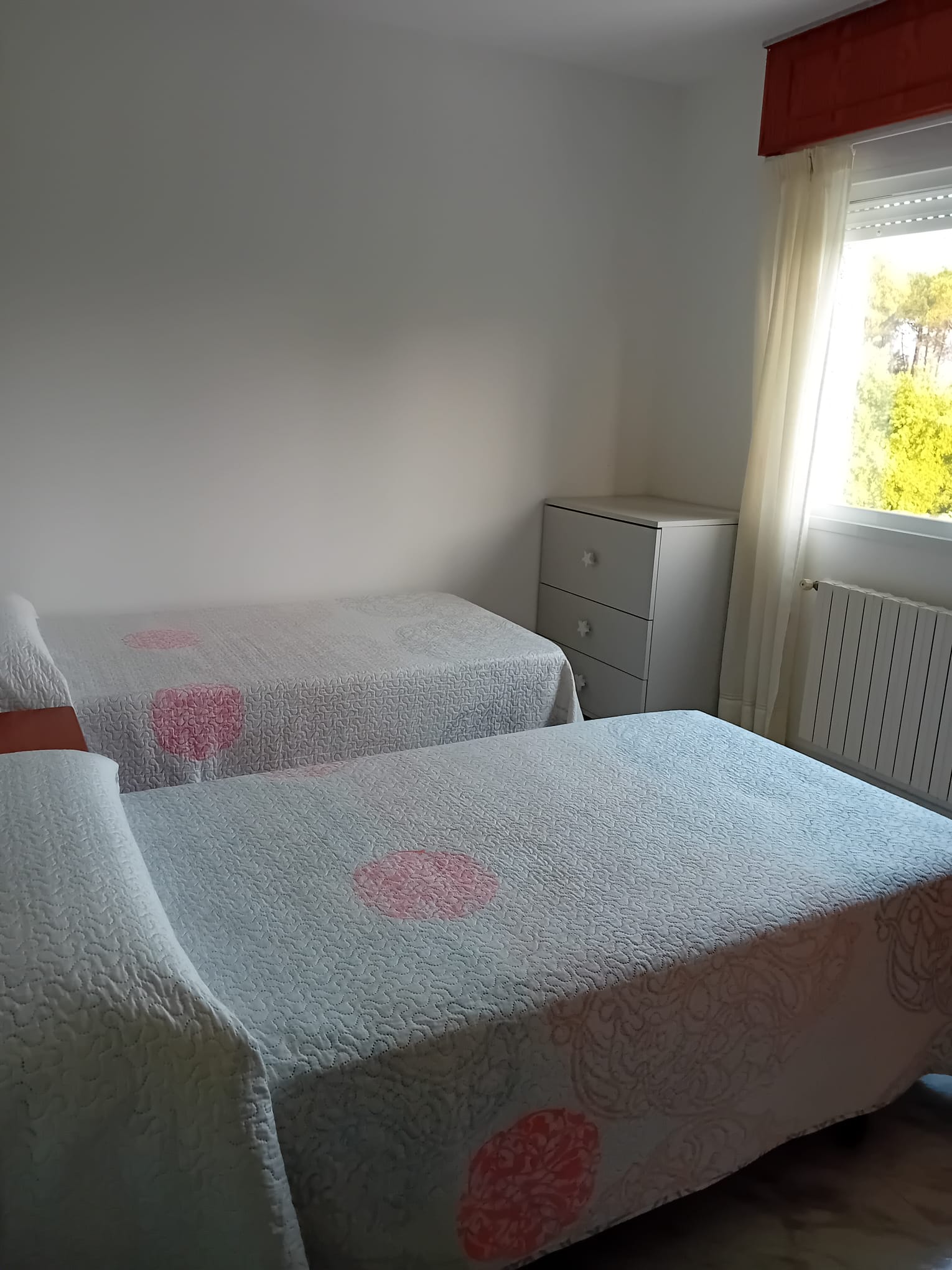 Segunda habitación de un apartamento grande